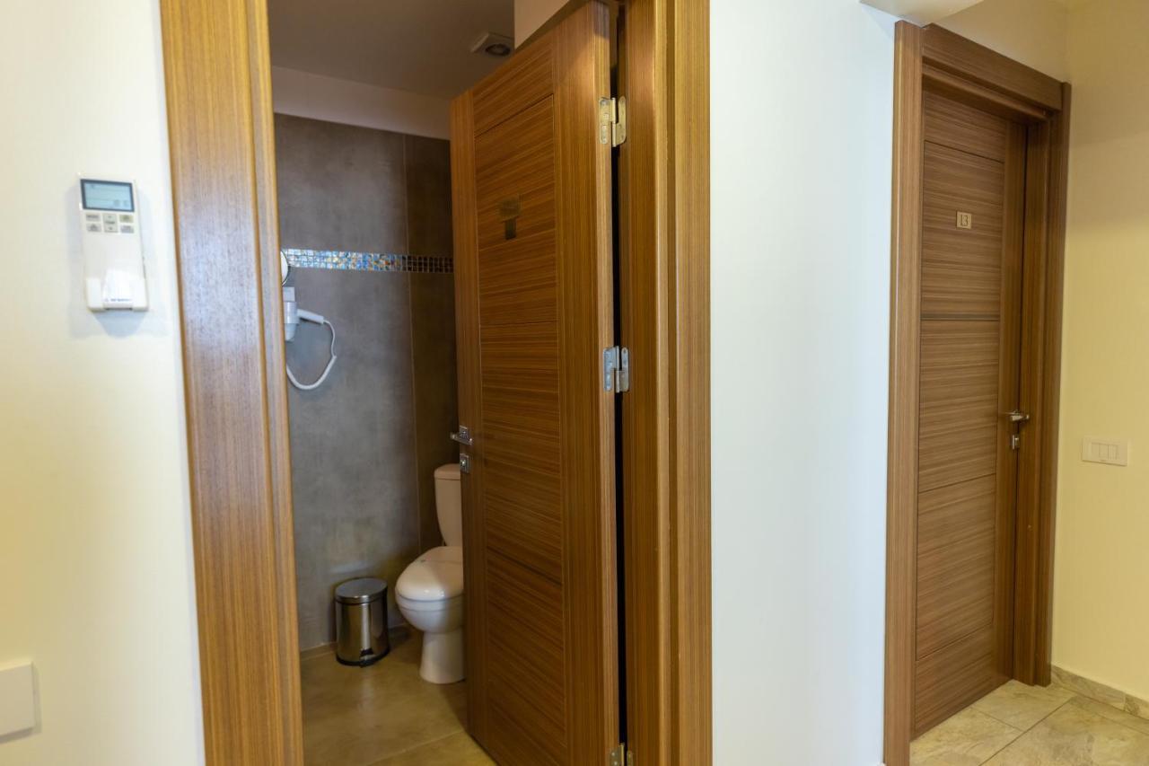 Aparthotel Sir Fundeni Tower Bukares Bagian luar foto
