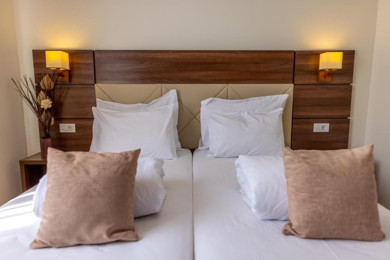 Aparthotel Sir Fundeni Tower Bukares Bagian luar foto