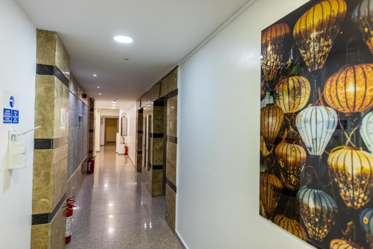 Aparthotel Sir Fundeni Tower Bukares Bagian luar foto