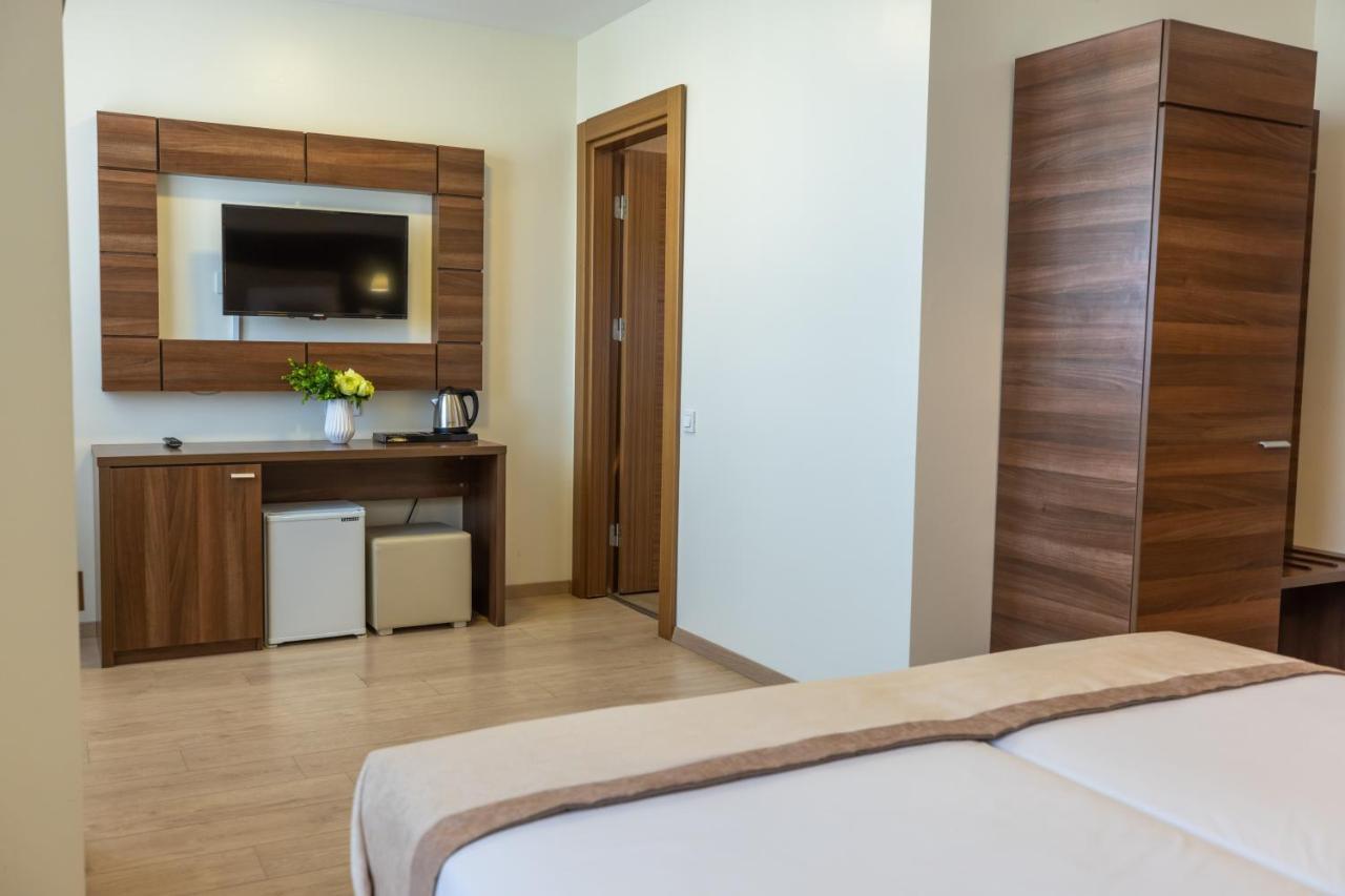 Aparthotel Sir Fundeni Tower Bukares Bagian luar foto