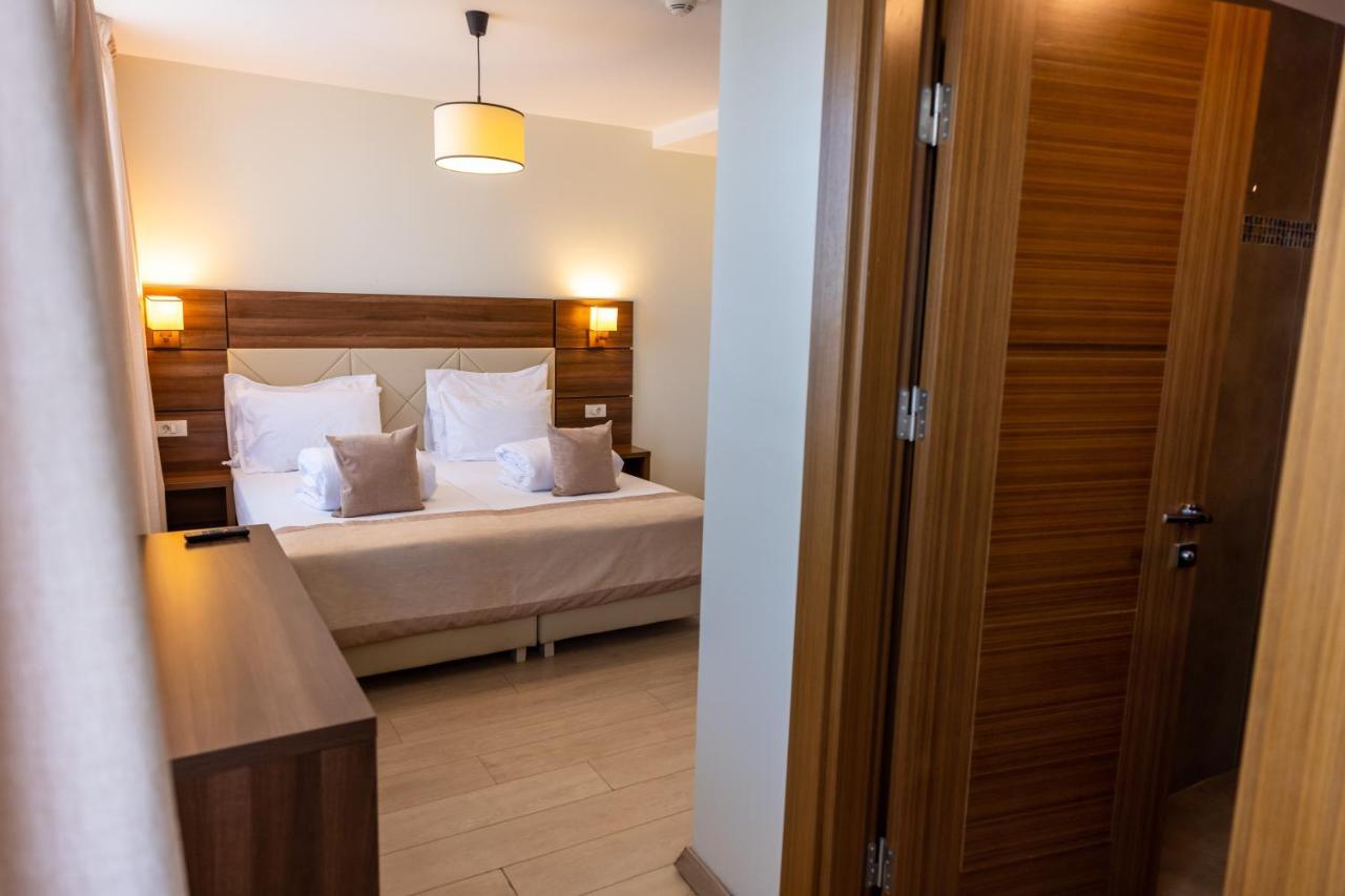 Aparthotel Sir Fundeni Tower Bukares Bagian luar foto