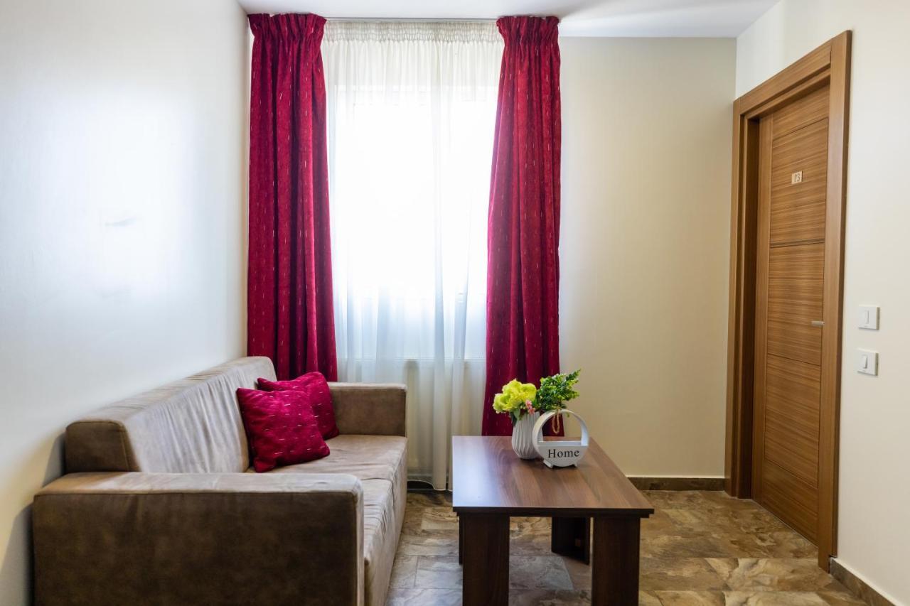 Aparthotel Sir Fundeni Tower Bukares Bagian luar foto