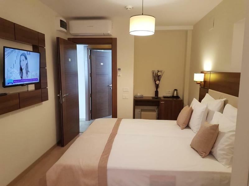 Aparthotel Sir Fundeni Tower Bukares Bagian luar foto
