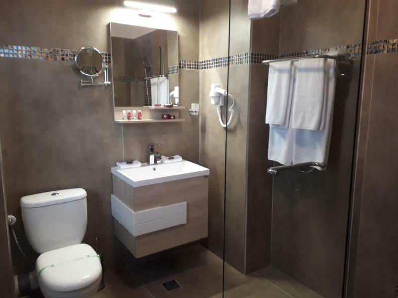 Aparthotel Sir Fundeni Tower Bukares Bagian luar foto
