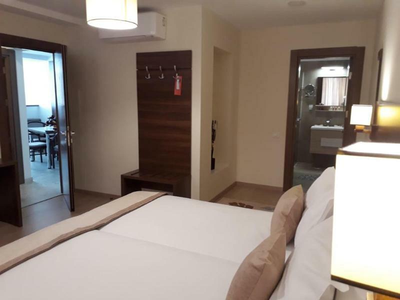 Aparthotel Sir Fundeni Tower Bukares Bagian luar foto